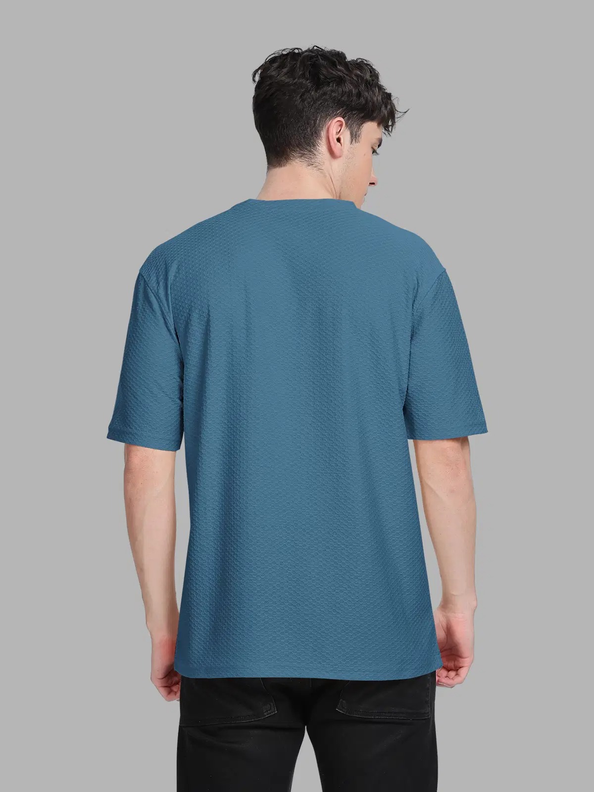 men cotton blend oversized fit self design t shirt ( beige )